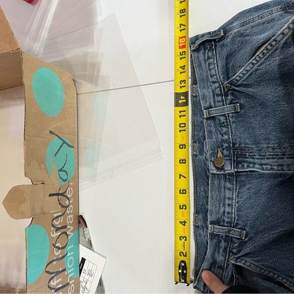 Carhartt B13 Washed Denim Loose Fit Jean Carpenter Mens 34X34 Heavily Distressed - Picture 10 of 11